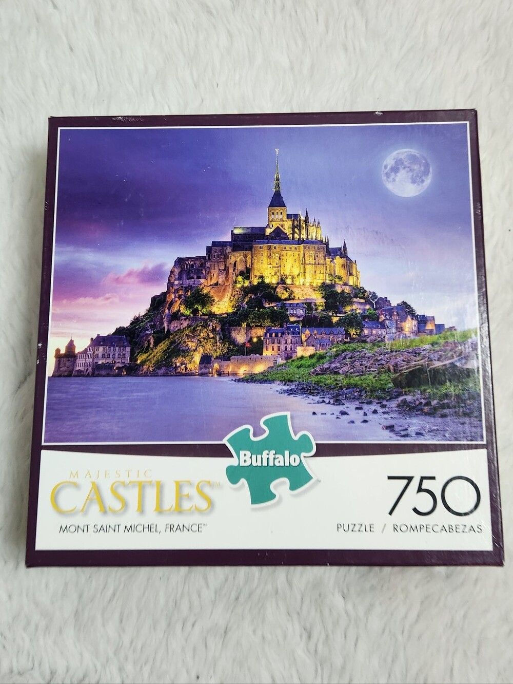 MAJESTIC CASTLES 750 PIECE PUZZLE